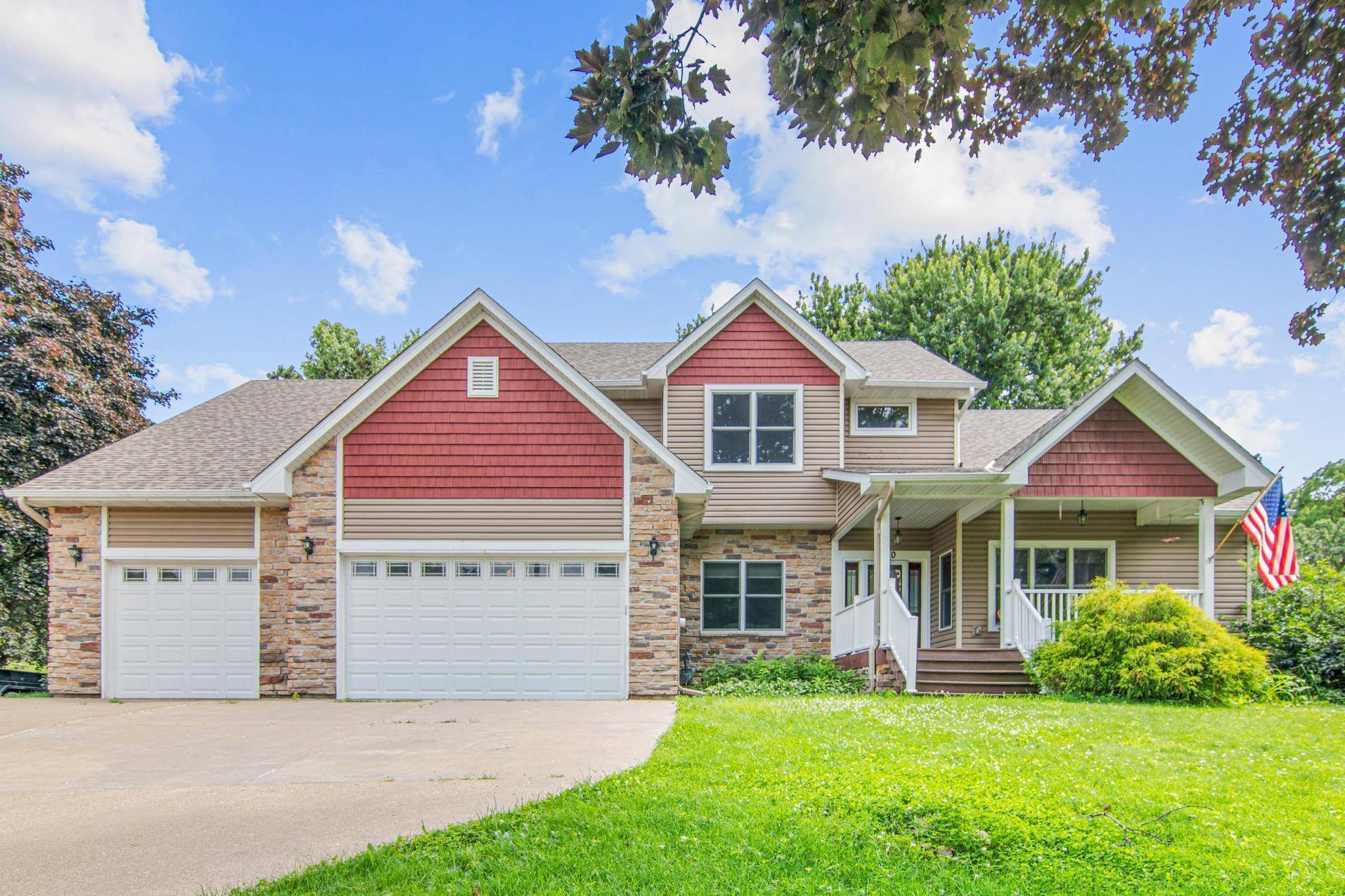 Roseville, MN 55113,920 Parker AVE