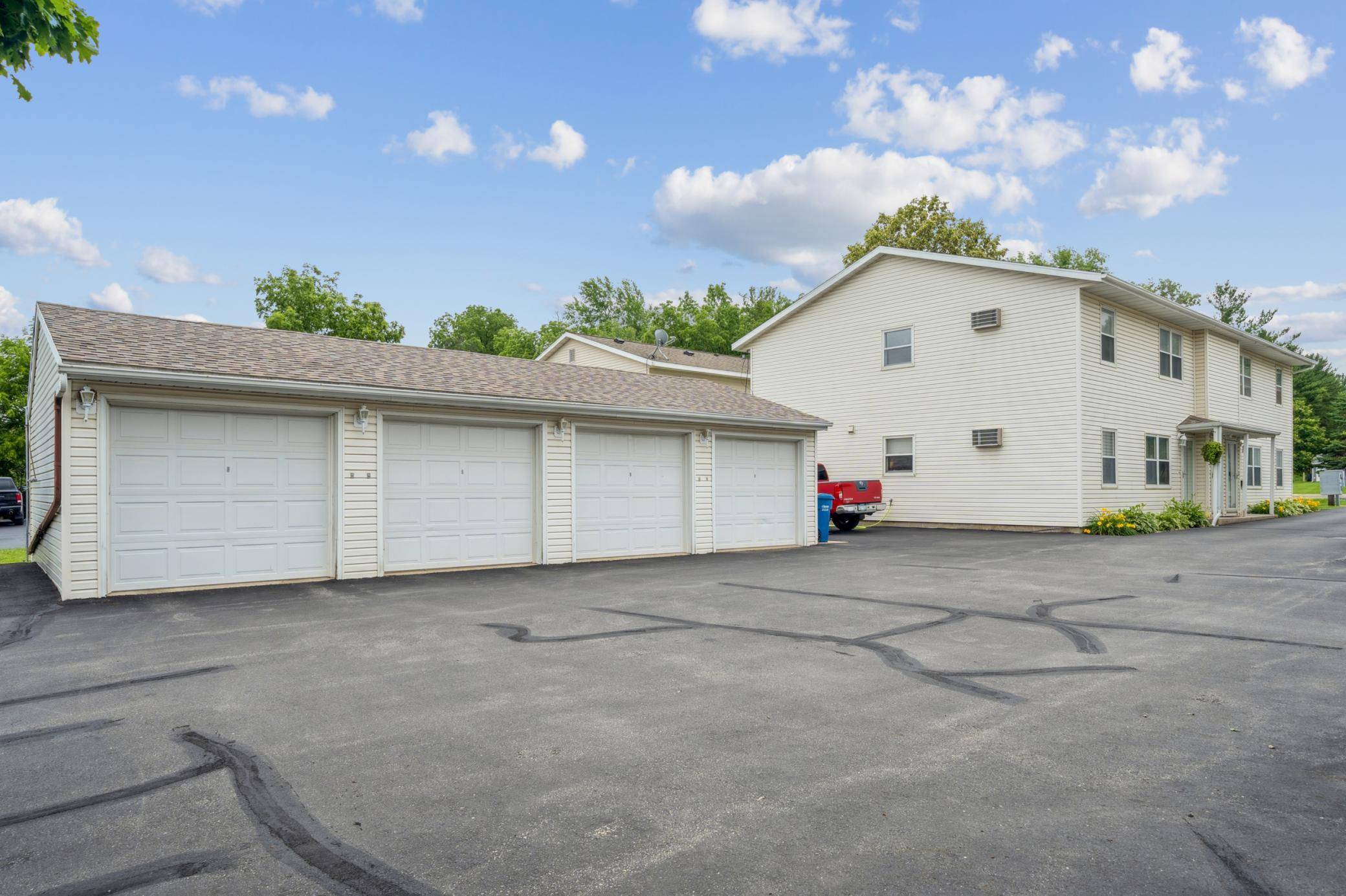 Rochester, MN 55902,2227 3rd ST SW