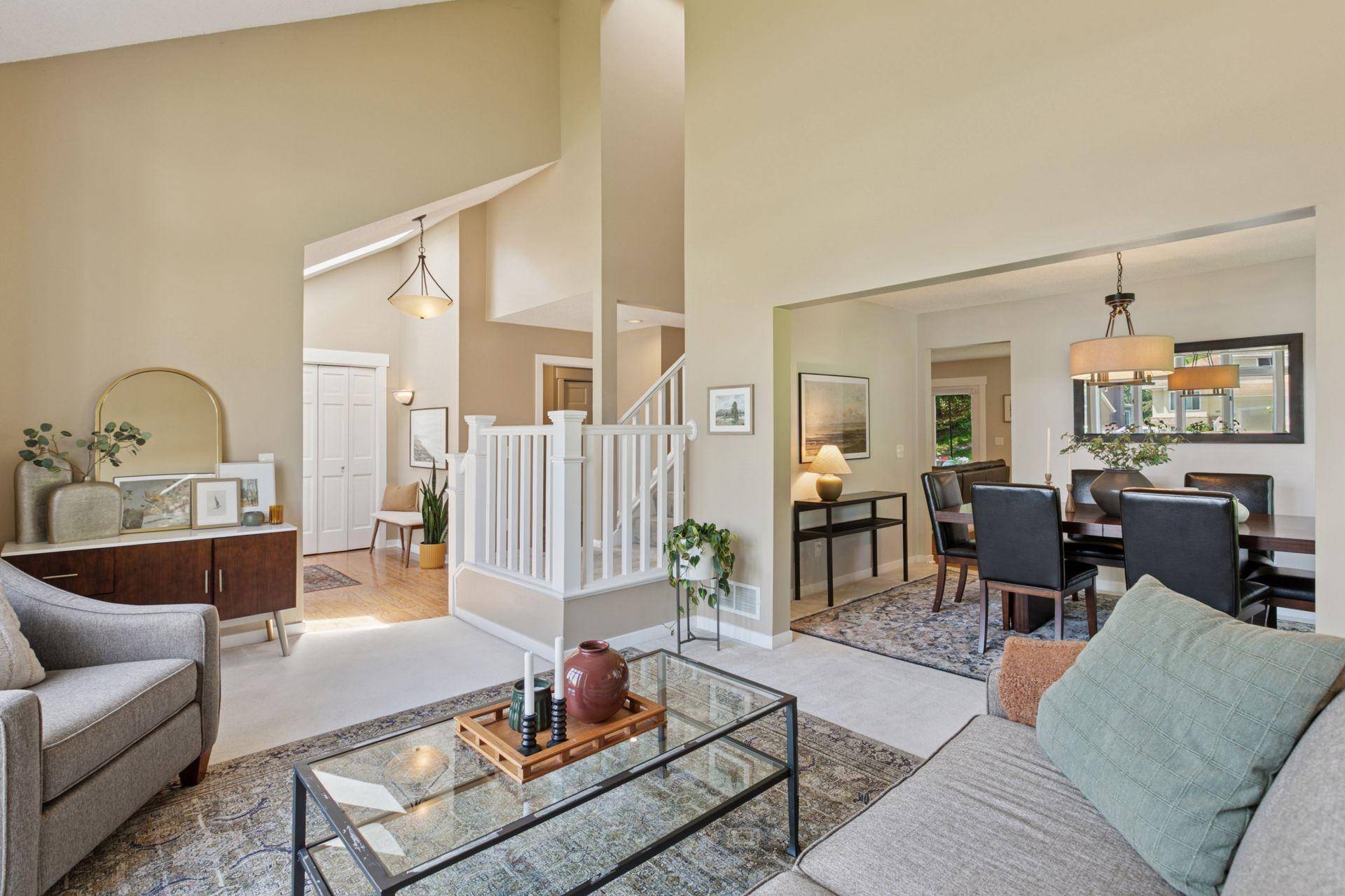 Eden Prairie, MN 55347,9988 Applewood CIR