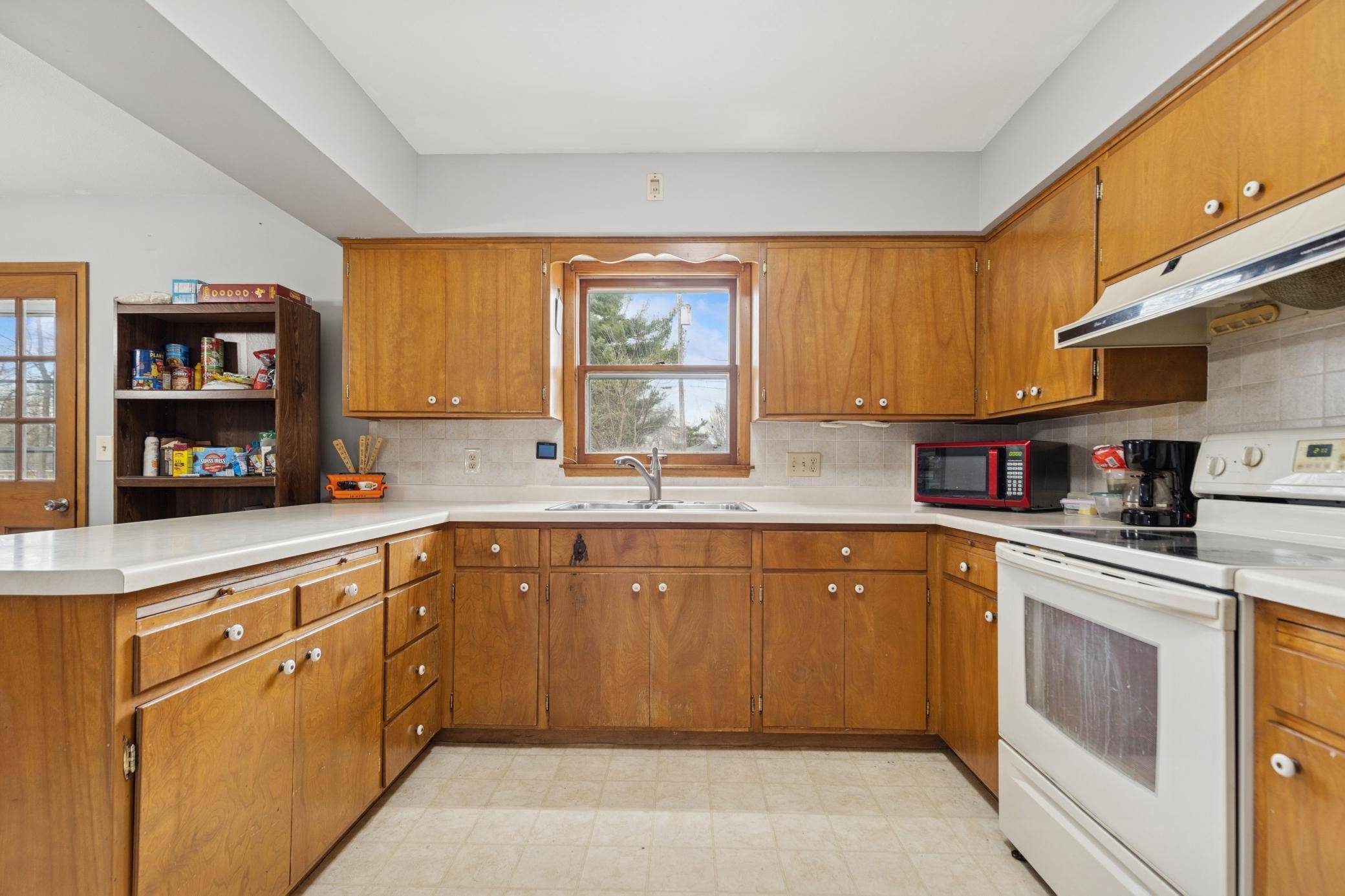 Faribault, MN 55021,620 8th ST SW