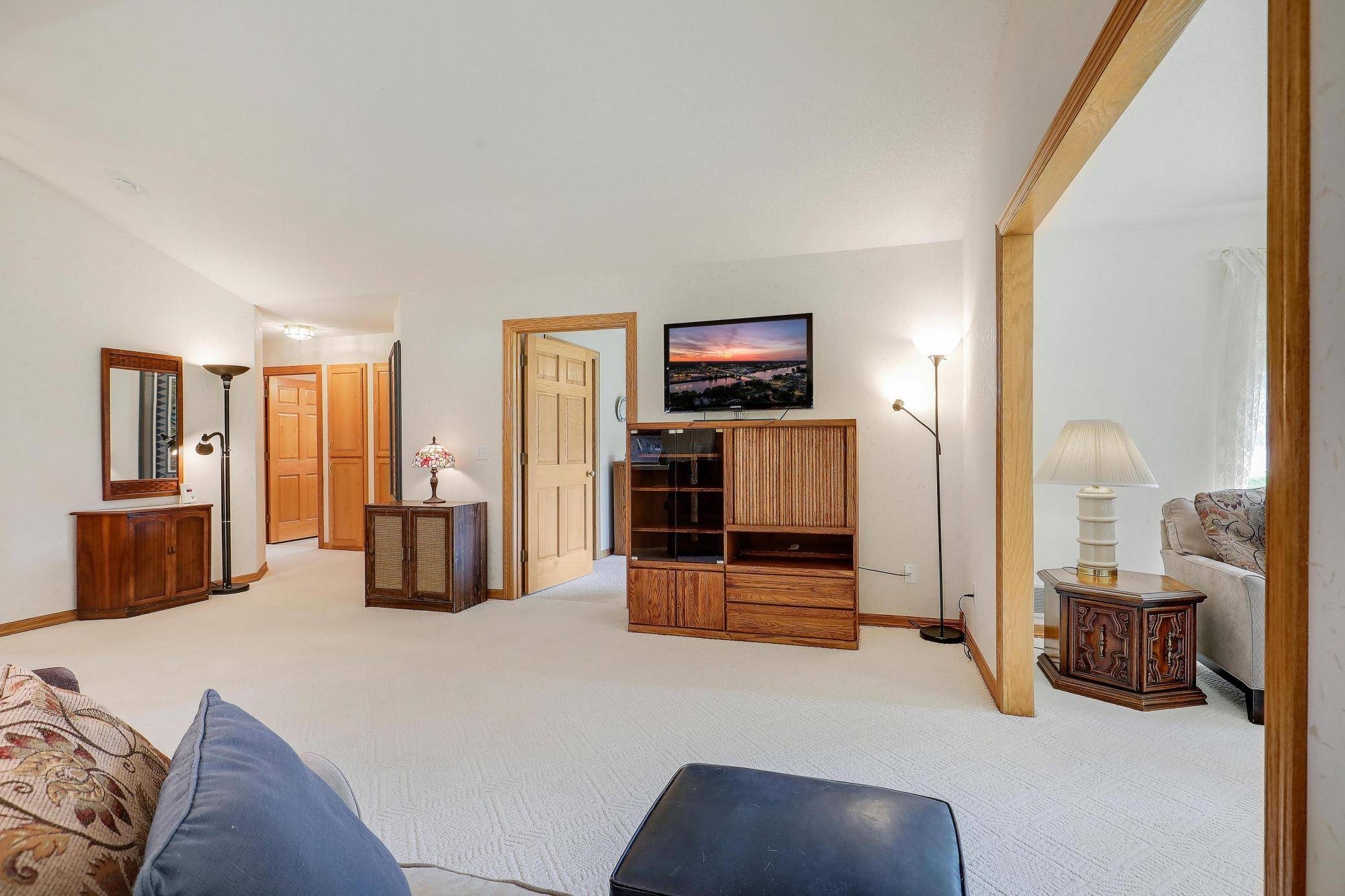 Brooklyn Park, MN 55443,6105 Creekview LN N