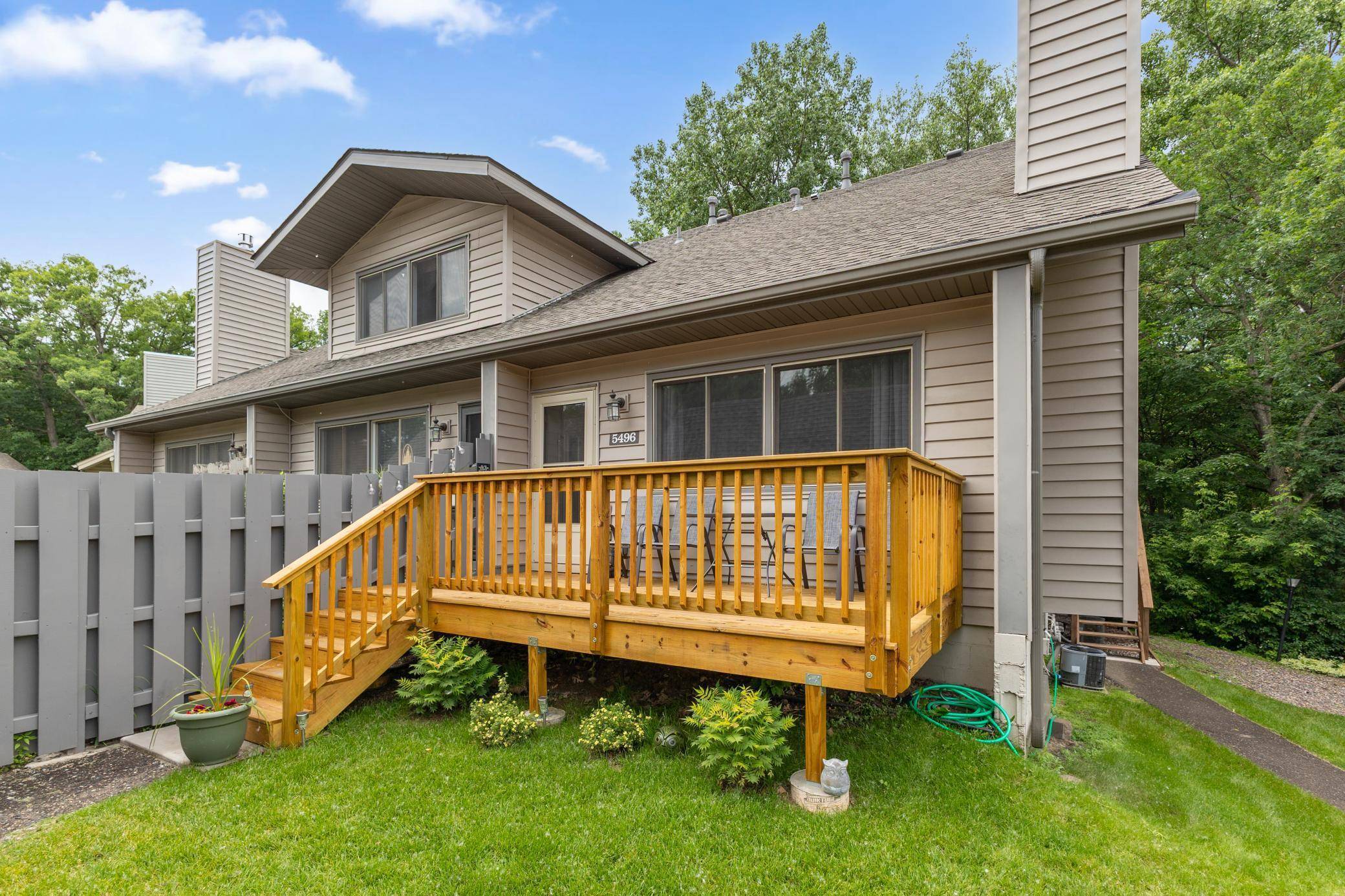 Fridley, MN 55432,5496 E Brenner PASS