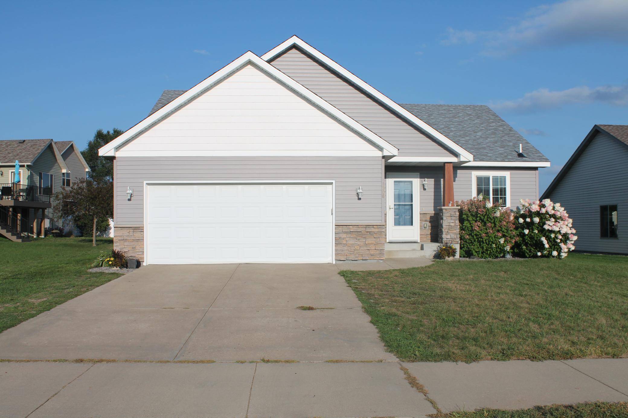 Sartell, MN 56377,1508 6th AVE S