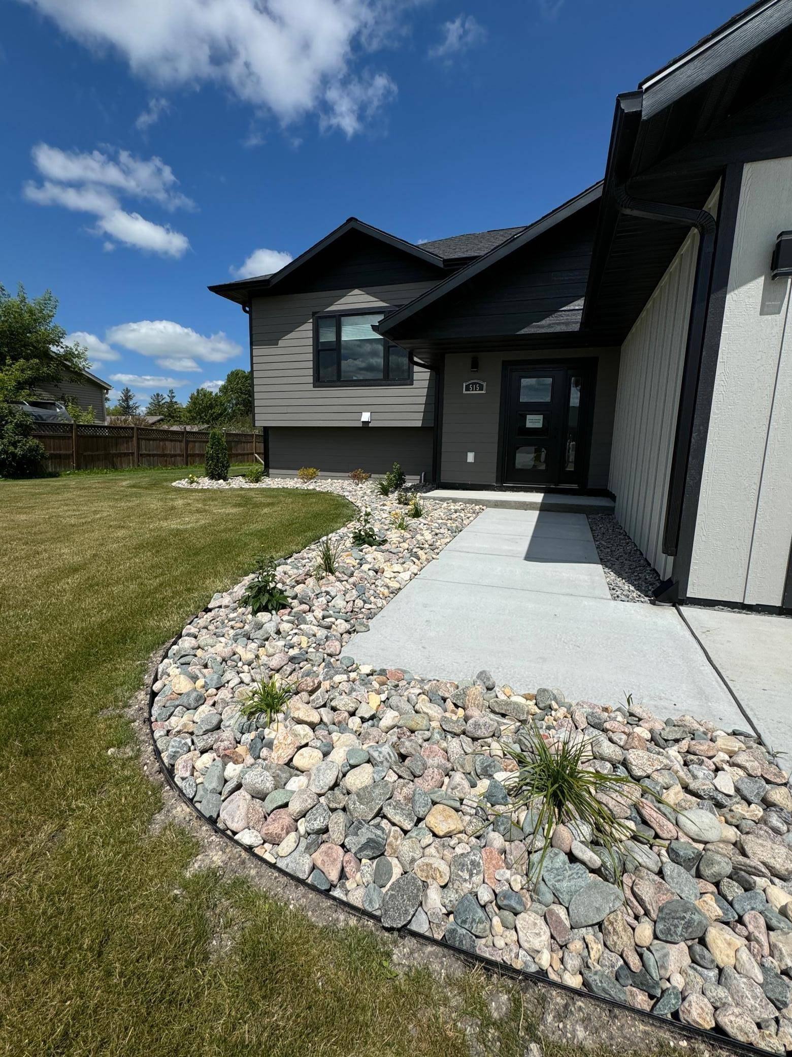 Warroad, MN 56763,515 Lincoln ST SE