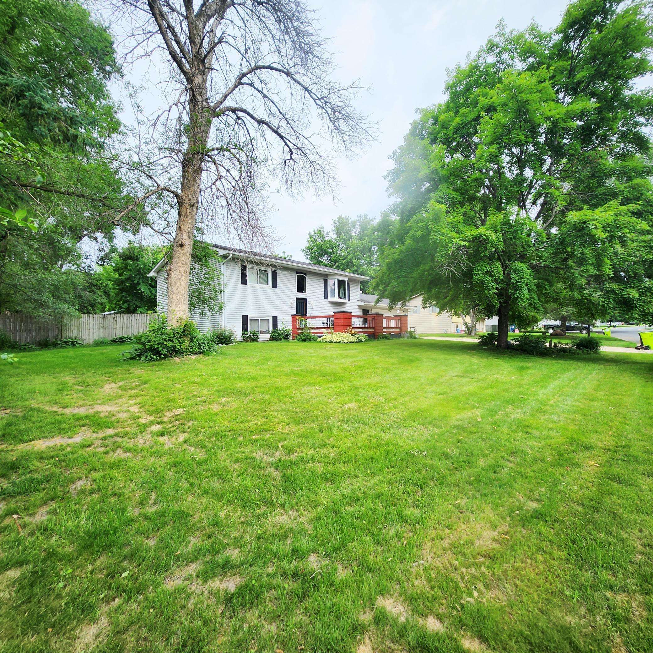 Zumbrota, MN 55992,306 Parkview Curve