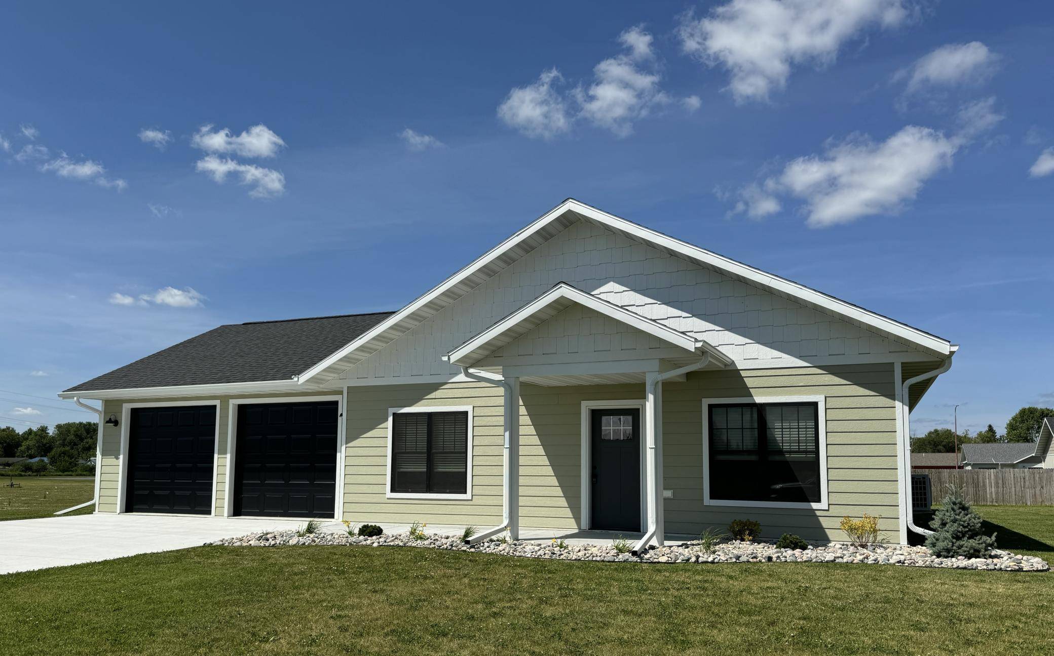 Warroad, MN 56763,505 Garfield ST SE