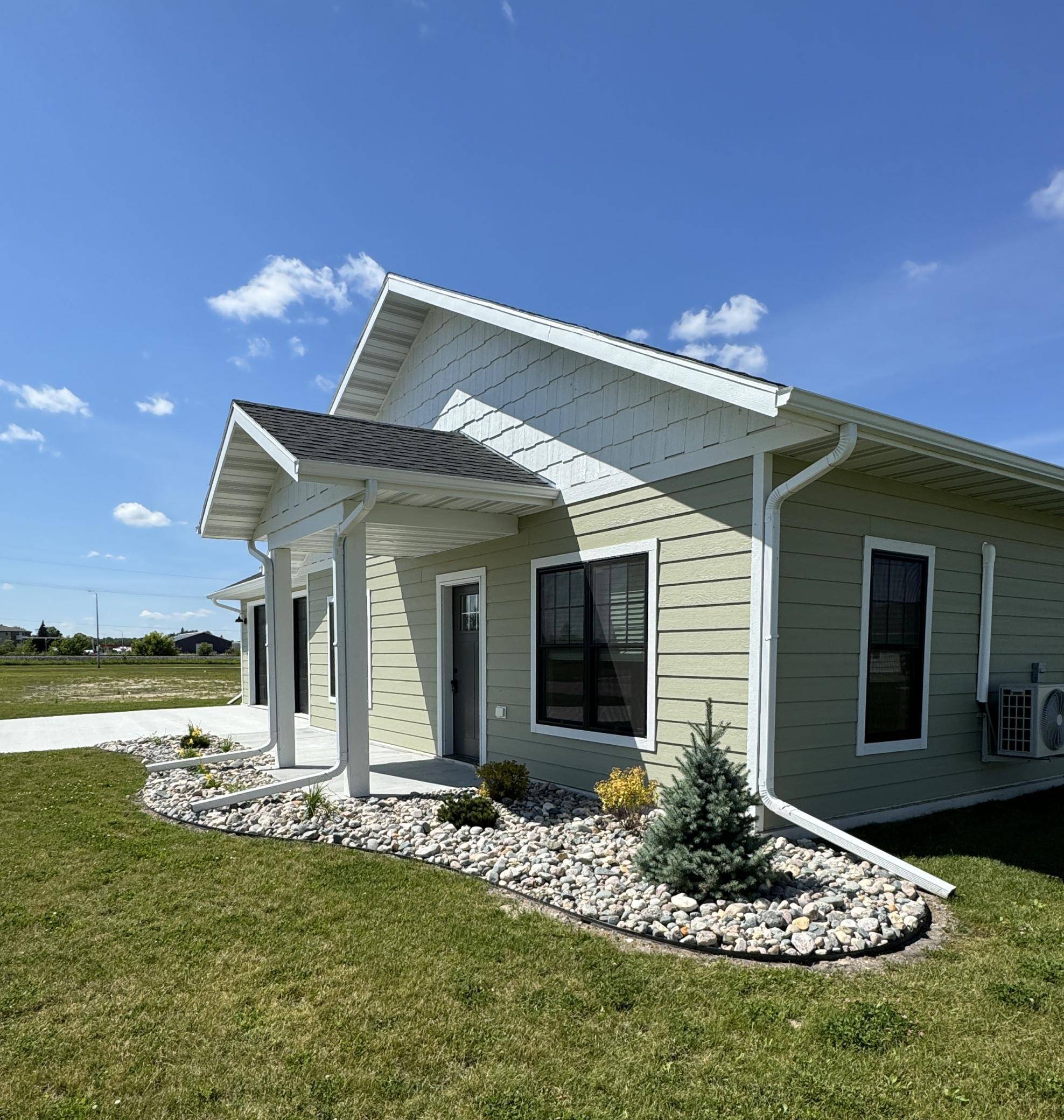 Warroad, MN 56763,505 Garfield ST SE