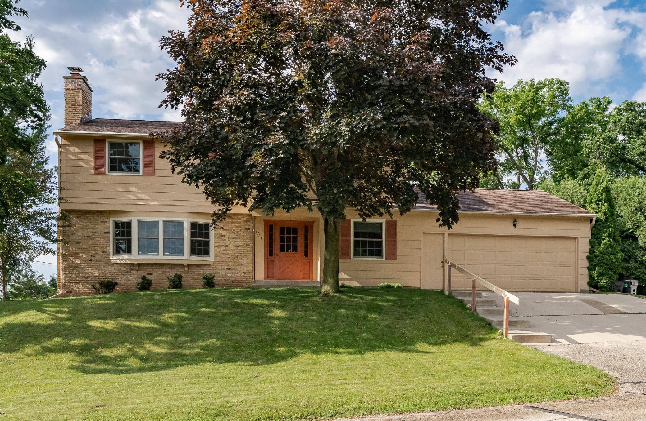Rochester, MN 55902,1728 8th ST SW