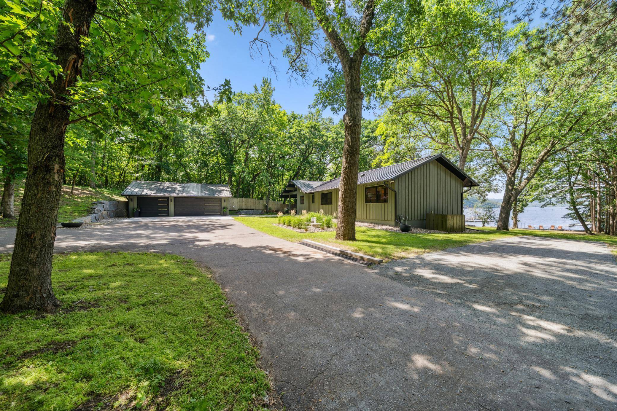 Troy Twp, WI 54016,306 Cove RD