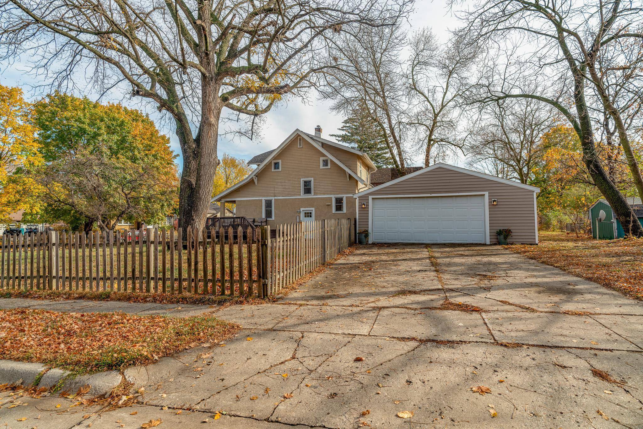 Waseca, MN 56093,804 2nd AVE NE