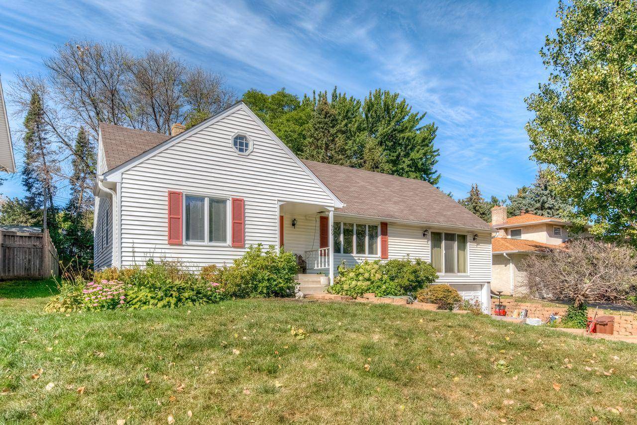 West Saint Paul, MN 55118,909 Christensen AVE