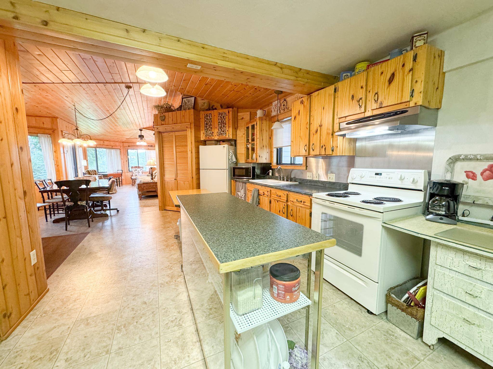 Fergus Falls, MN 56537,702 E Beech AVE