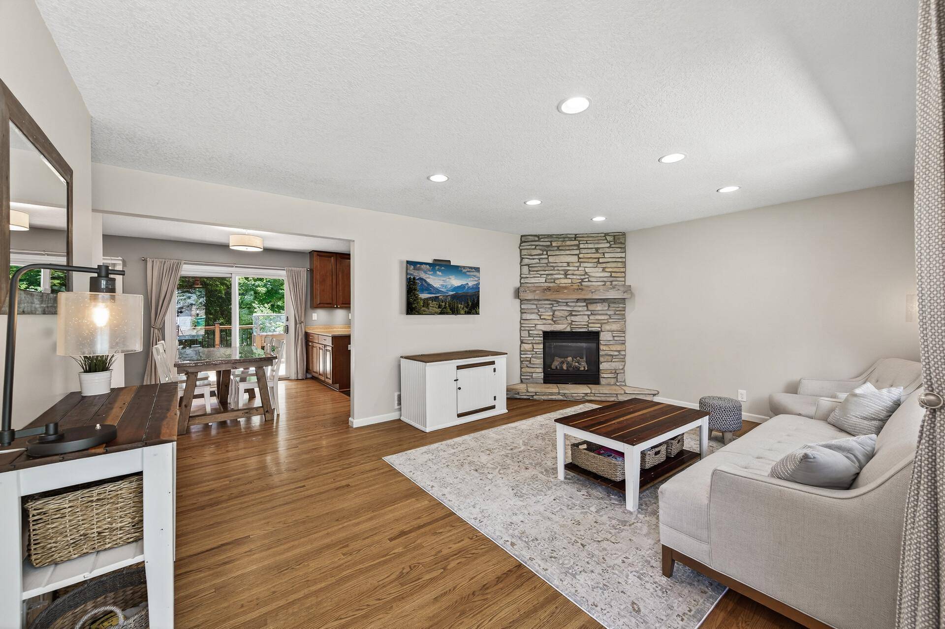 Golden Valley, MN 55427,7601 Winsdale ST N