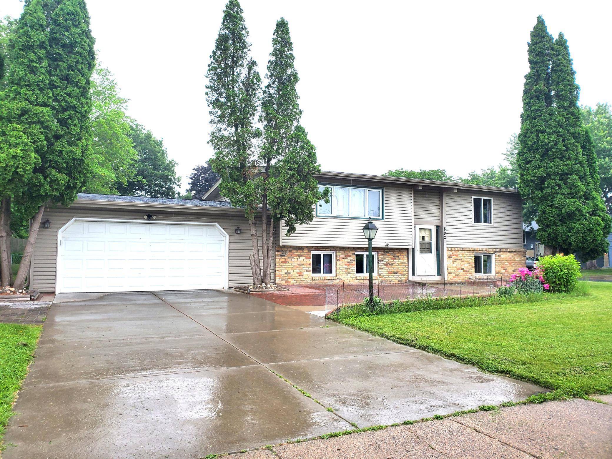 New Hope, MN 55428,8921 49th AVE N