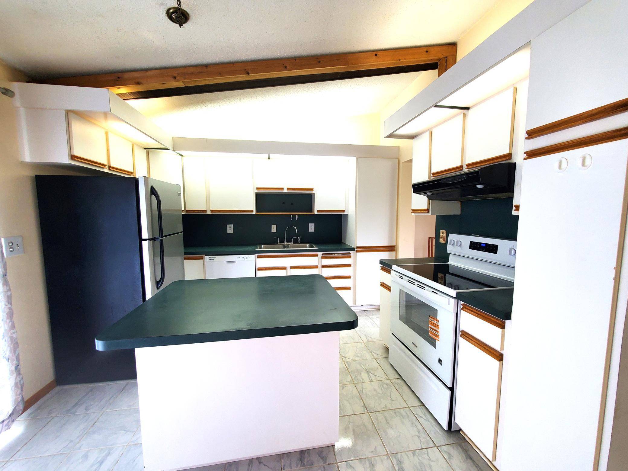 New Hope, MN 55428,8921 49th AVE N