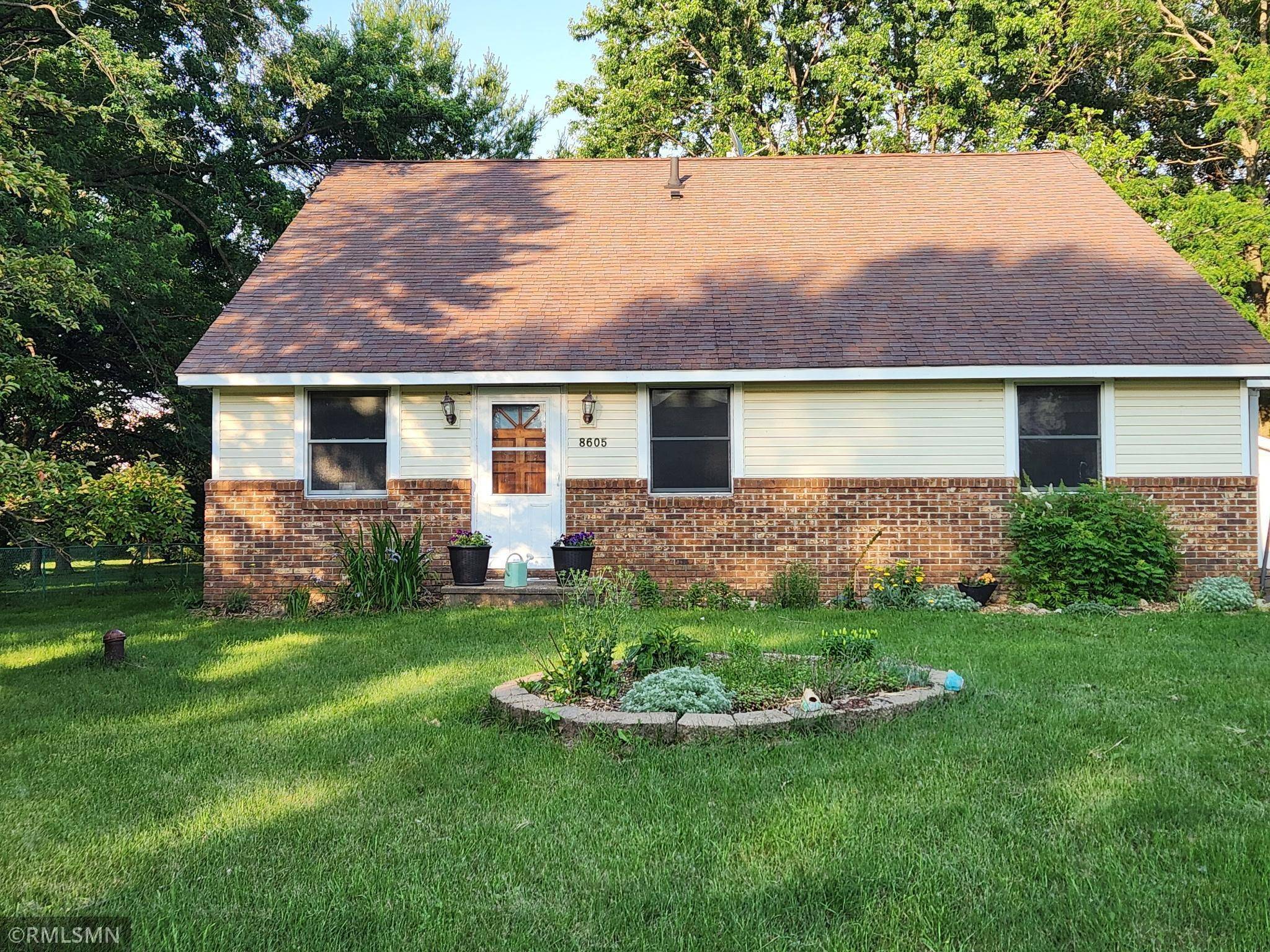 Blaine, MN 55449,8605 Edison ST NE