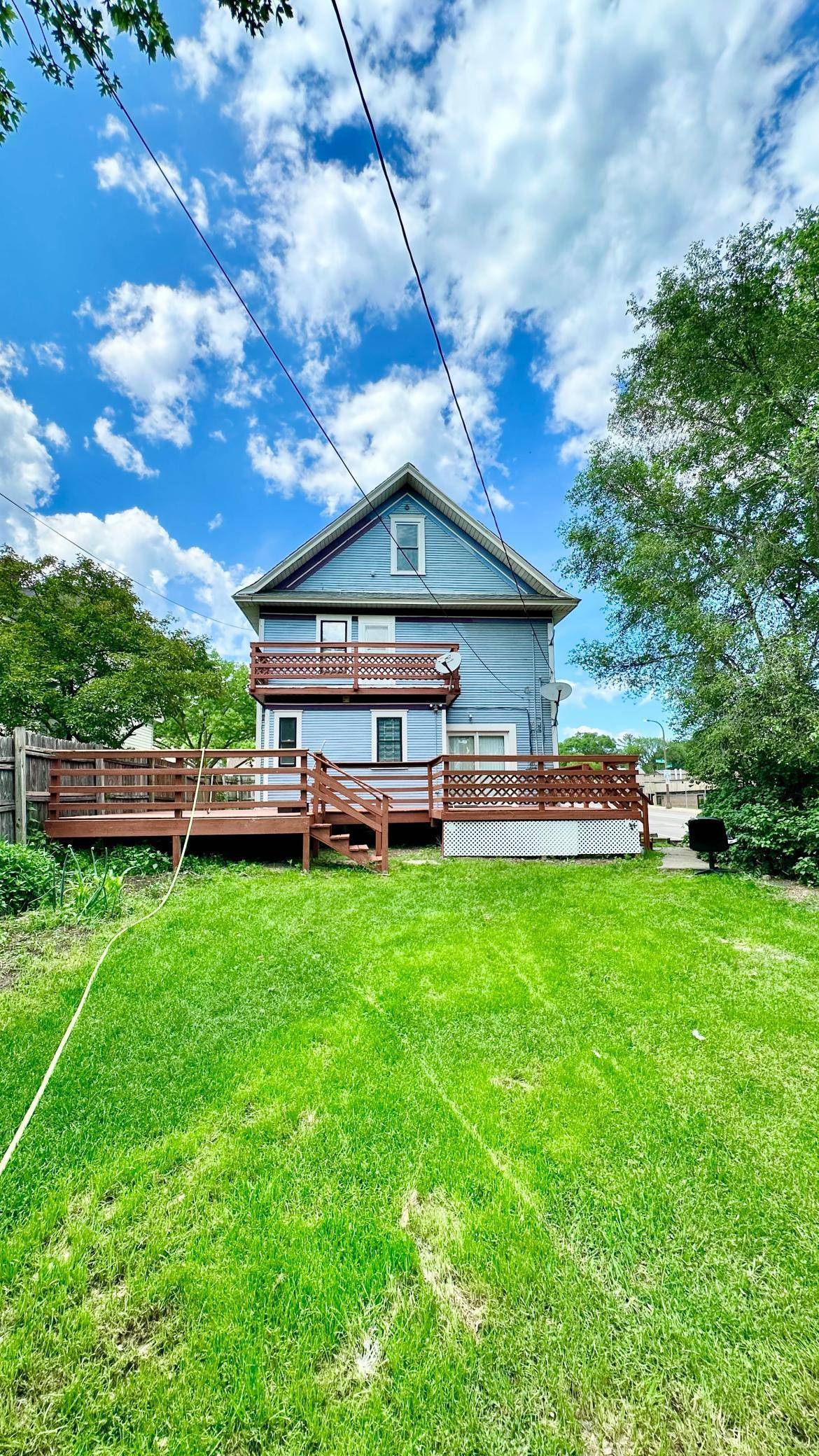 Saint Paul, MN 55130,398 Jenks AVE