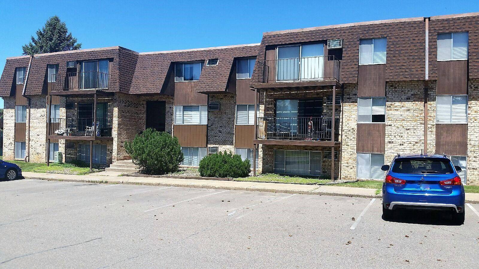 River Falls, WI 54022,417 S Wasson LN