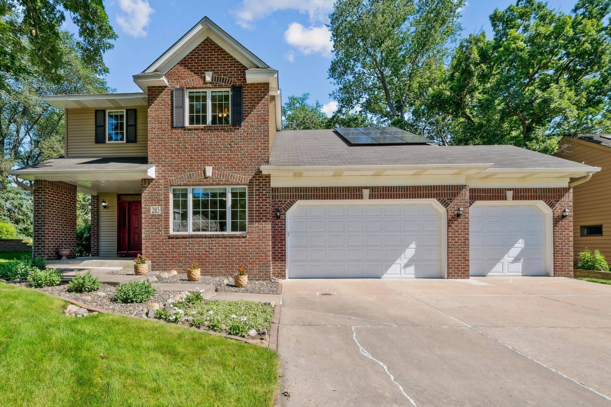 Vadnais Heights, MN 55127,283 Timberline TRL