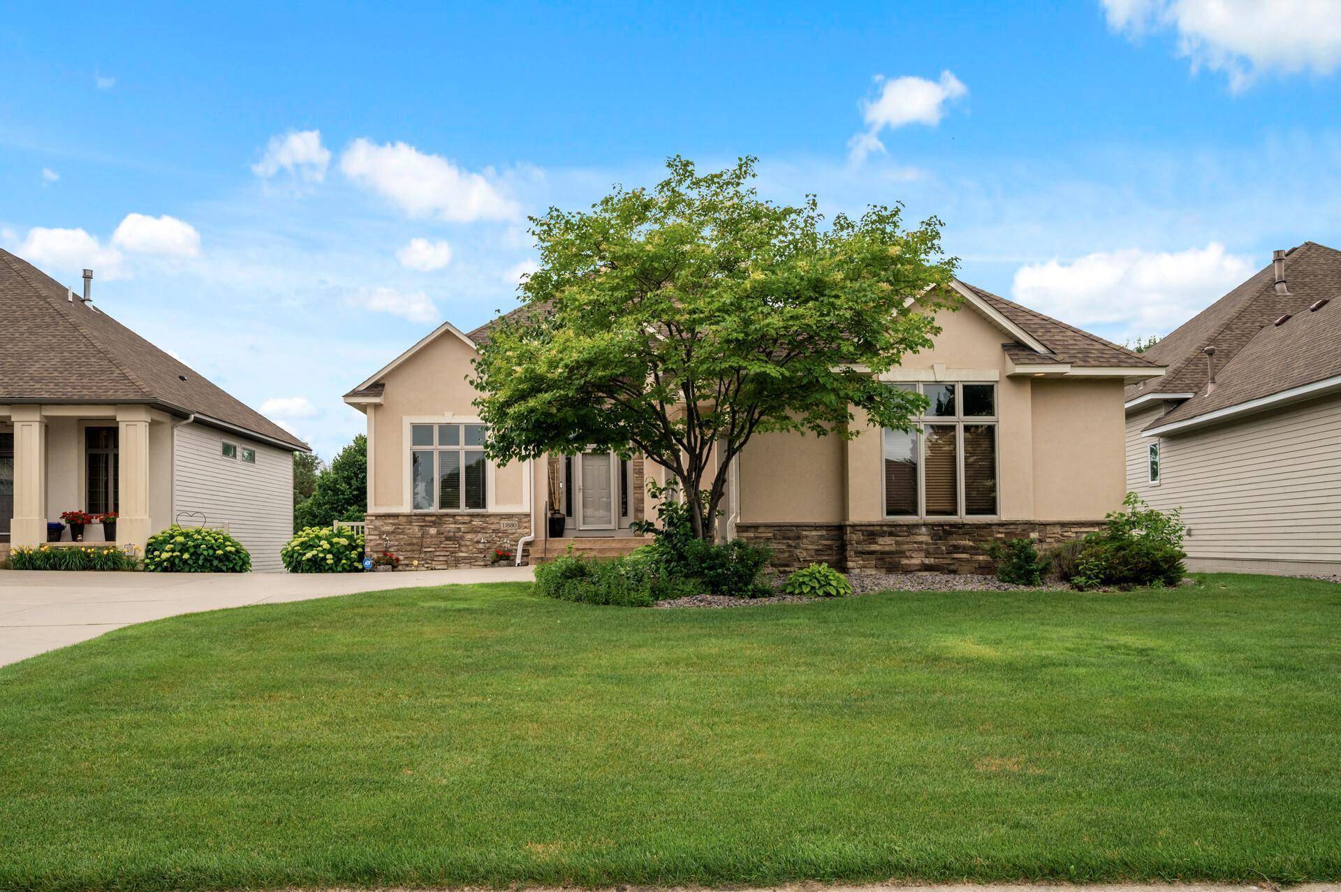Blaine, MN 55449,11880 Dunkirk CIR NE