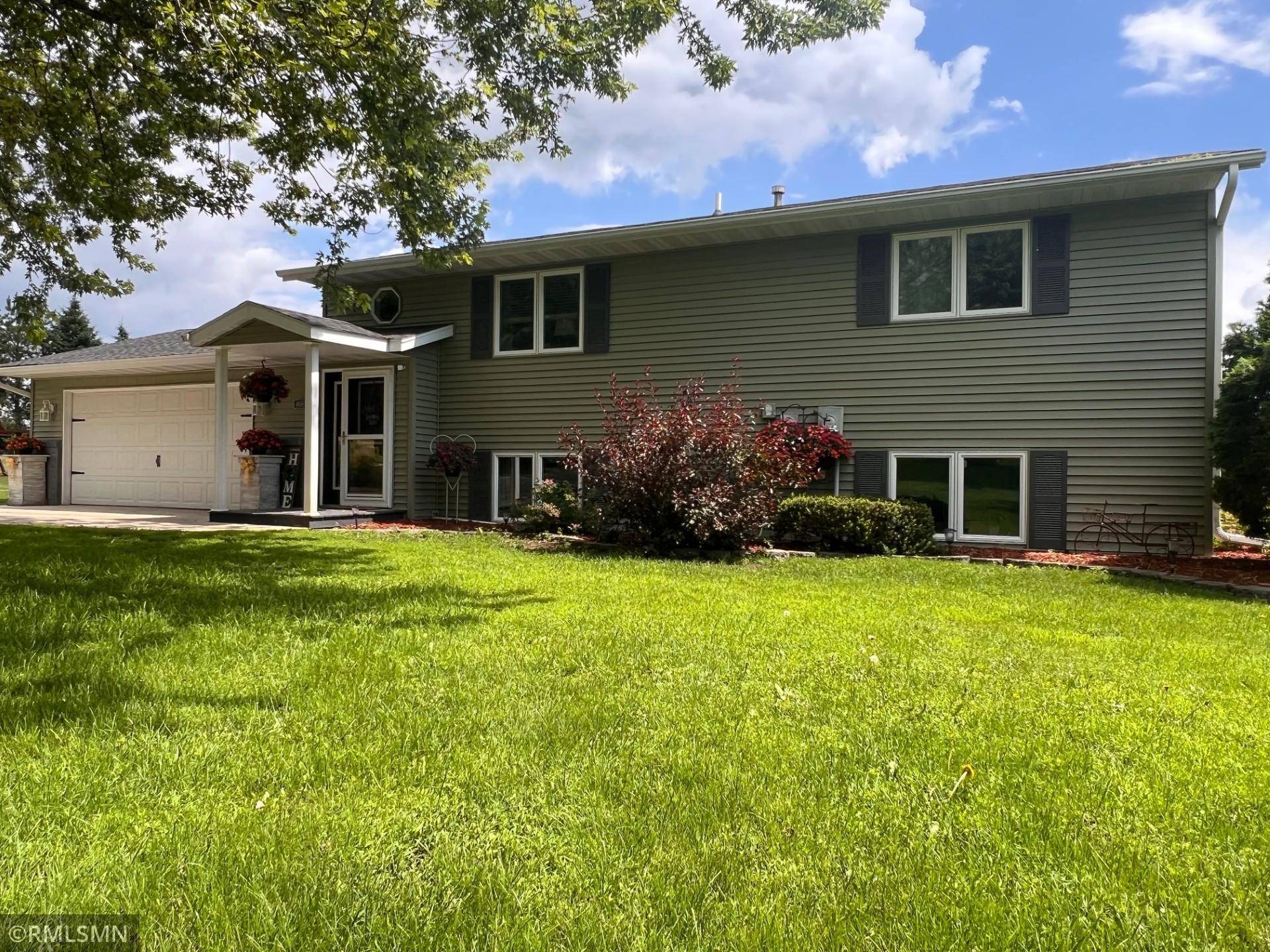 Alexandria, MN 56308,4681 Country SHRS SW