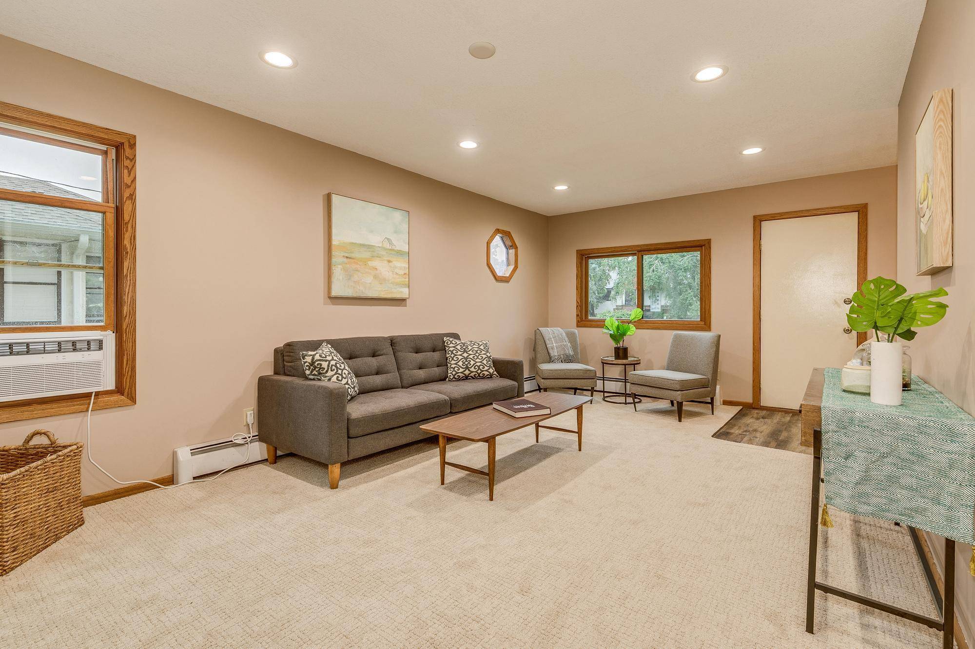 White Bear Lake, MN 55110,2239 10th ST