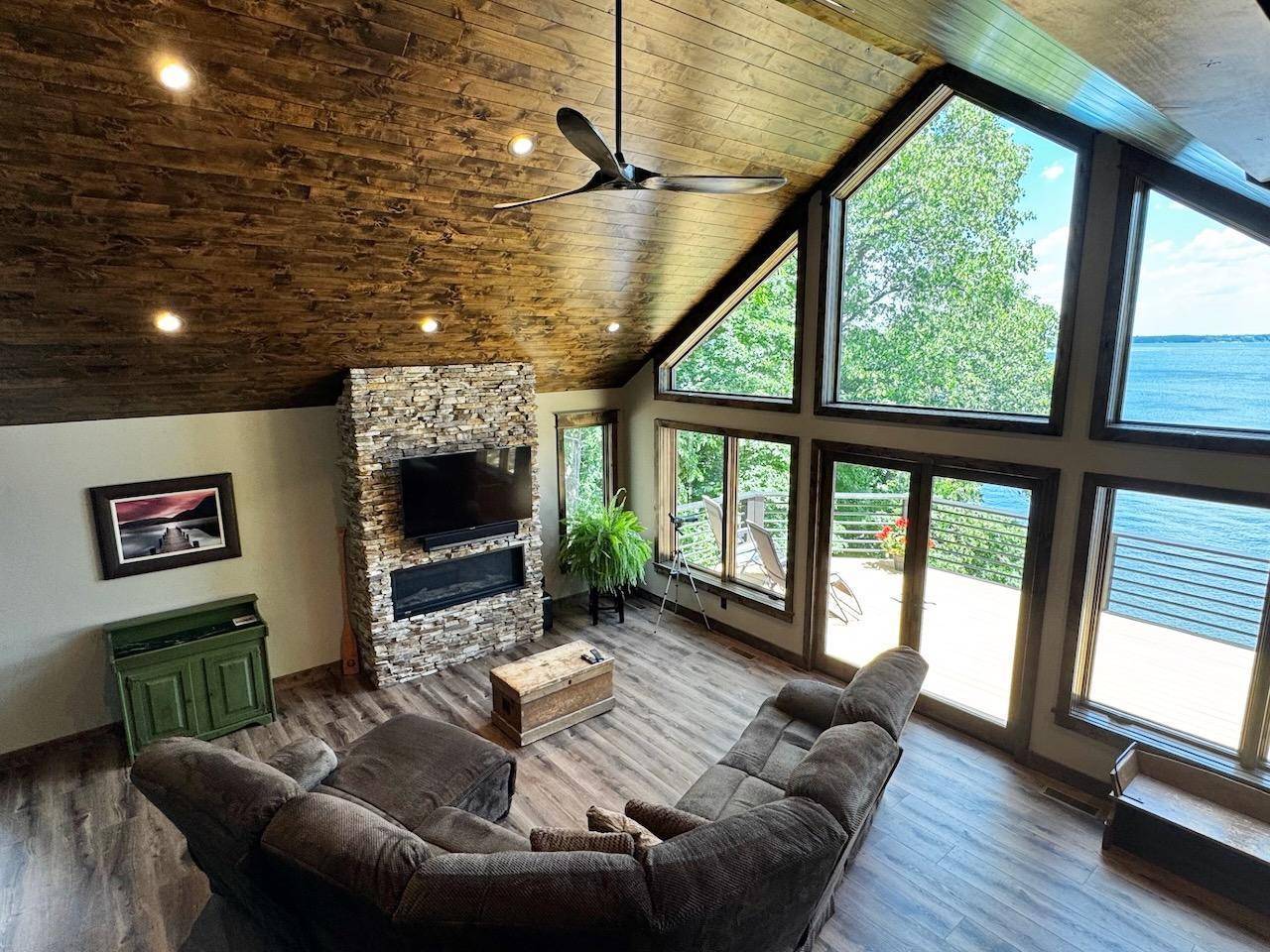 Lake Shore, MN 56468,8766 Interlachen RD