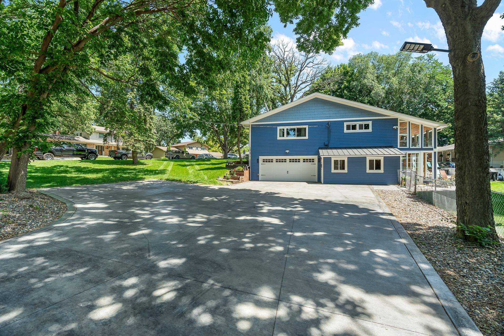 Bloomington, MN 55437,10727 Braewood CIR