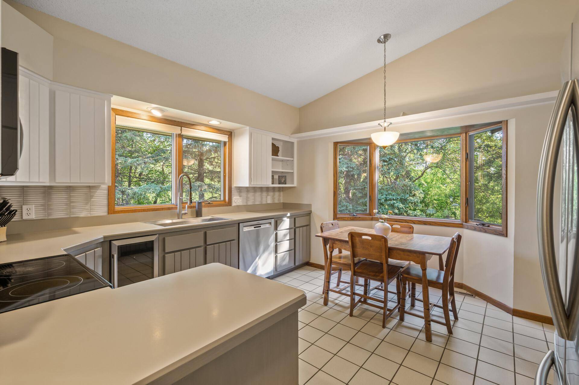Minnetonka, MN 55343,11409 Bren RD