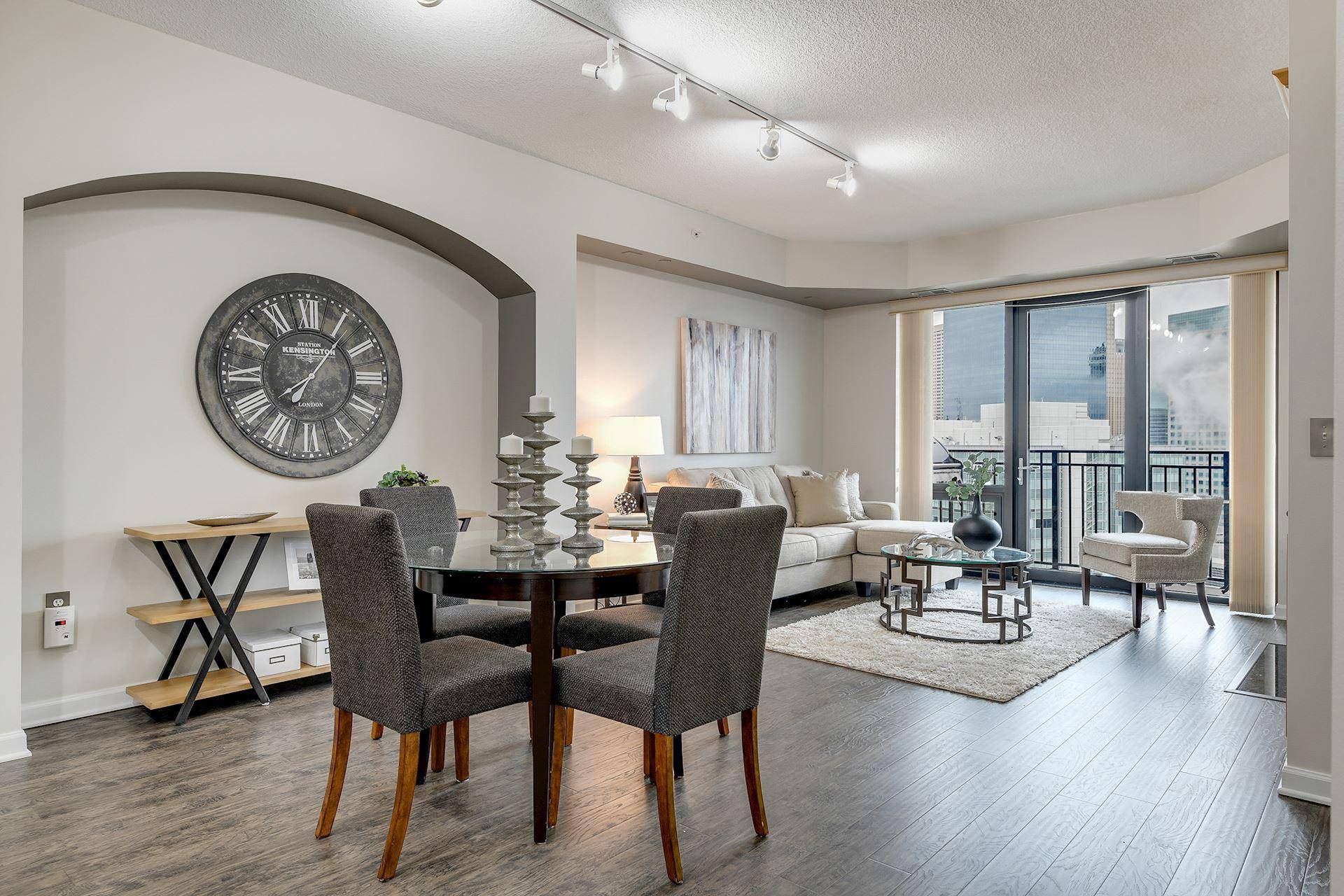Minneapolis, MN 55404,500 E Grant ST #2203