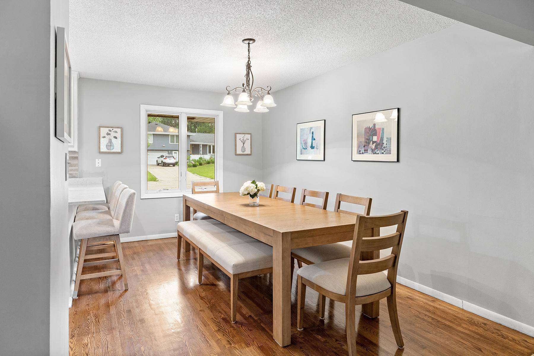 Edina, MN 55439,6721 Limerick Lane