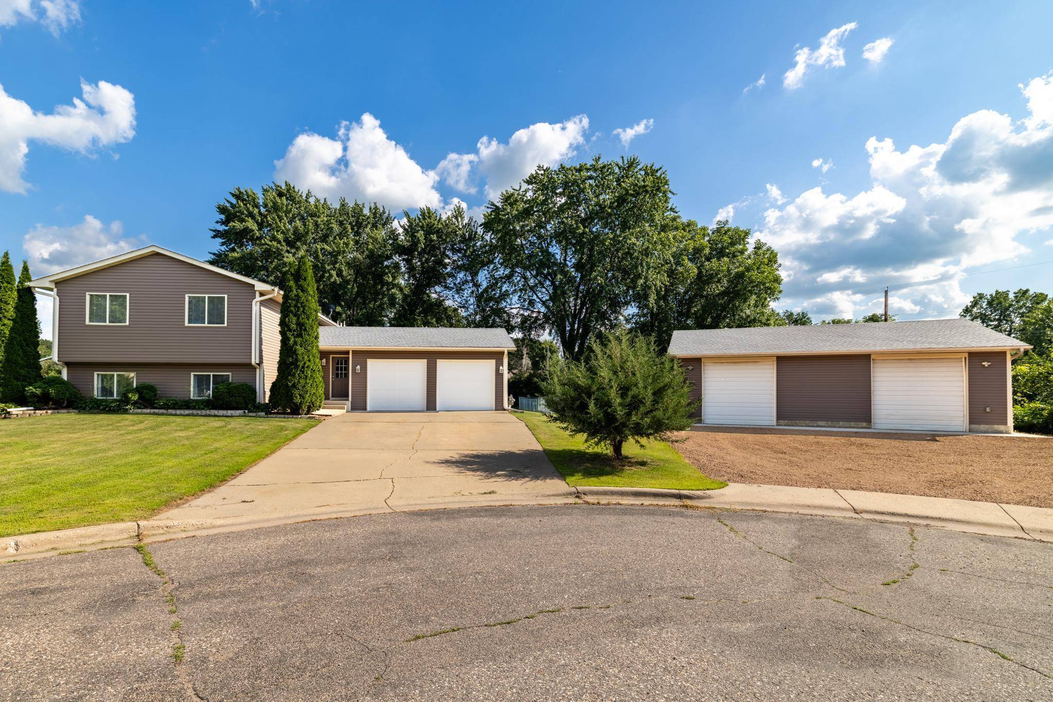 Belle Plaine, MN 56011,401 E Beaver ST