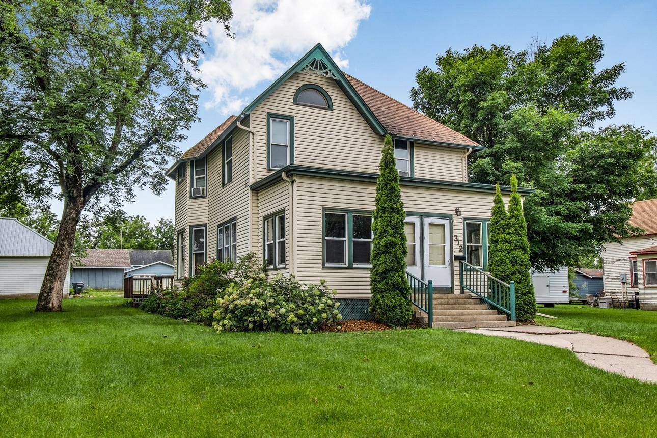 Hutchinson, MN 55350,310 & 312 4th AVE SW
