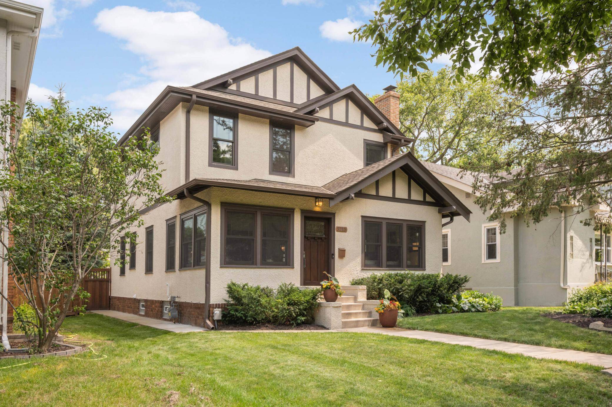 Minneapolis, MN 55410,5215 Zenith AVE S