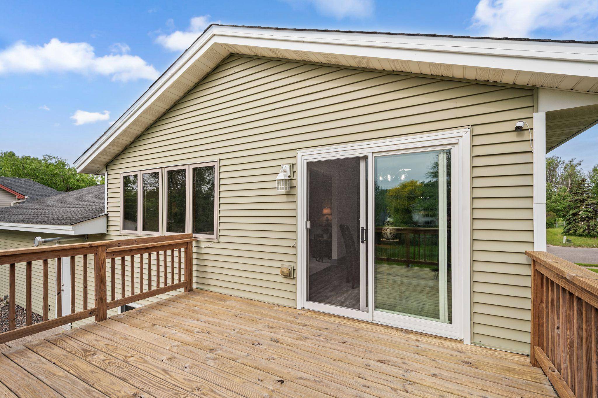 Anoka, MN 55303,3242 12th AVE