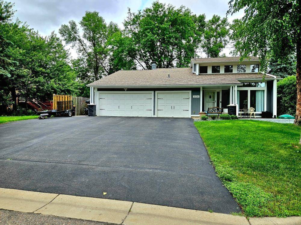 Burnsville, MN 55306,904 W 155th ST