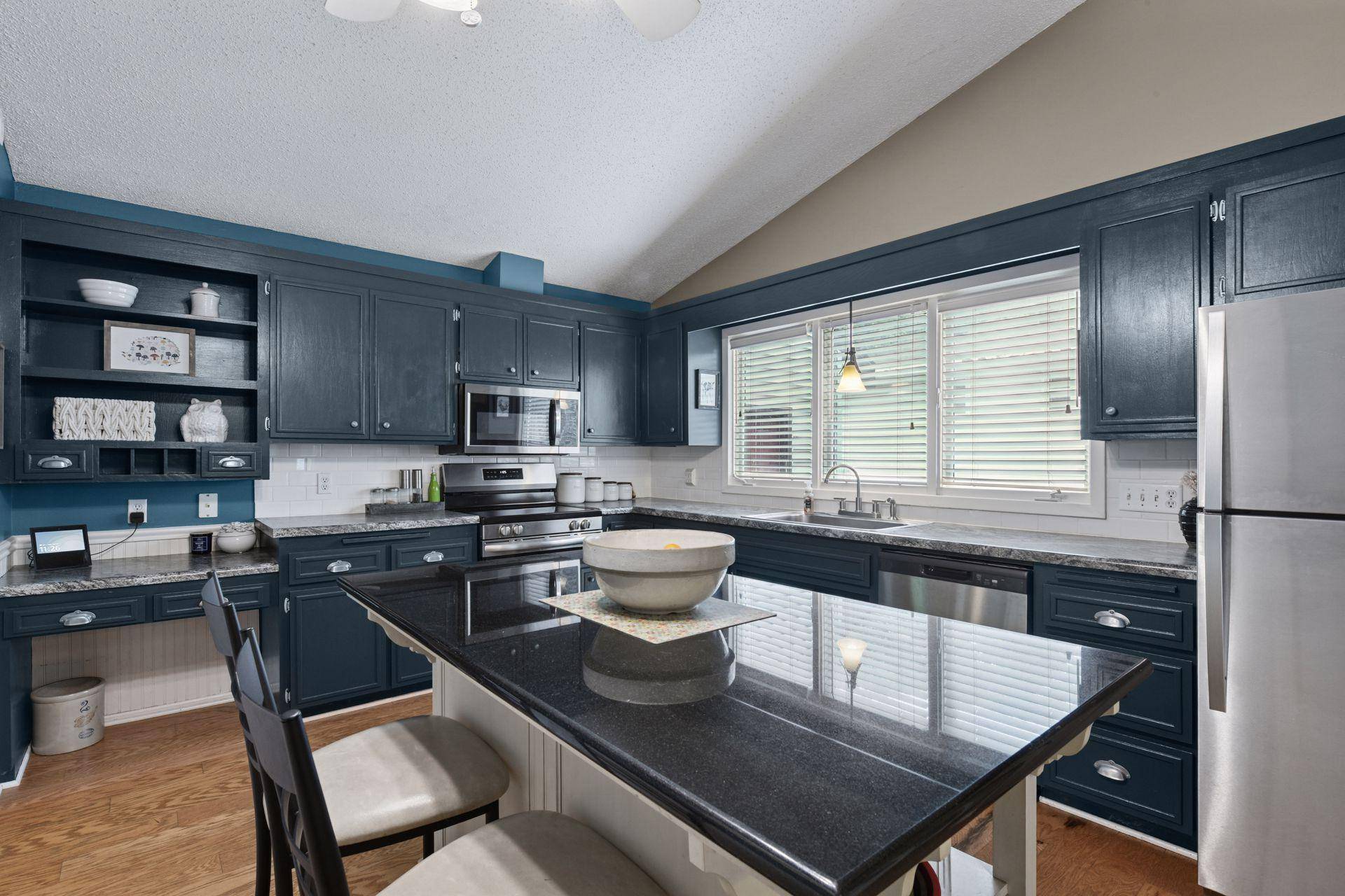Bloomington, MN 55437,5248 Overlook DR