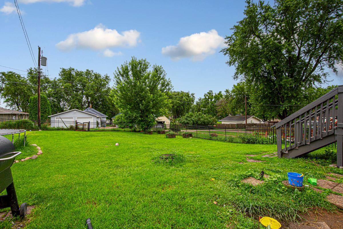 Faribault, MN 55021,1009 7th AVE SW