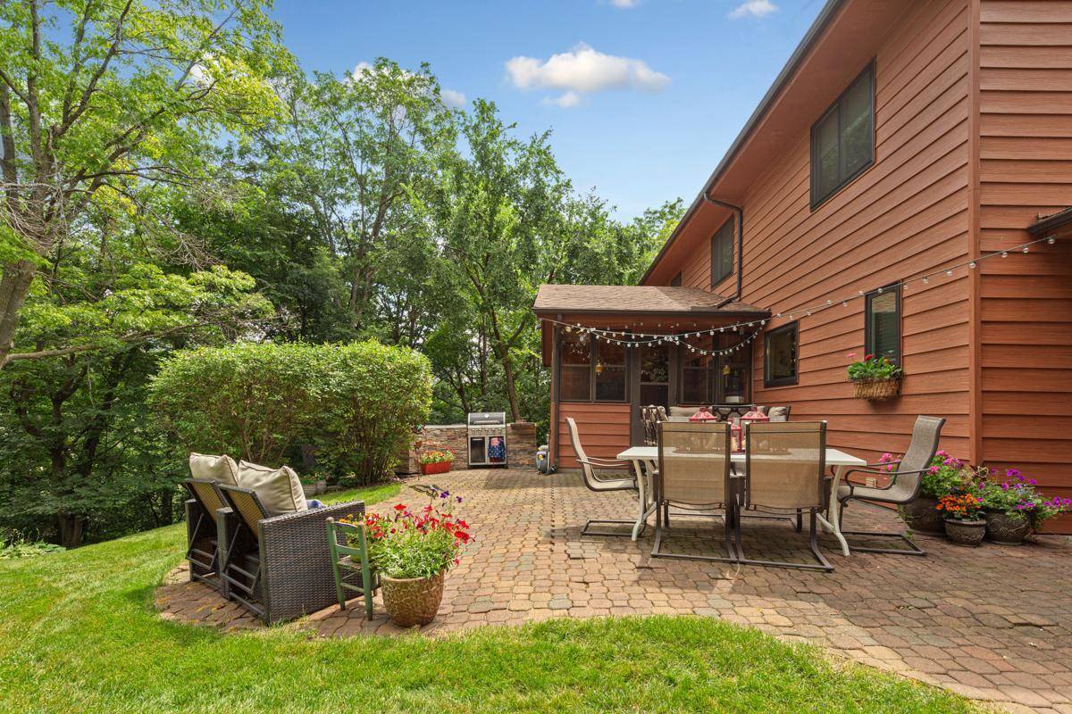 Eagan, MN 55123,1110 Tiffany CT