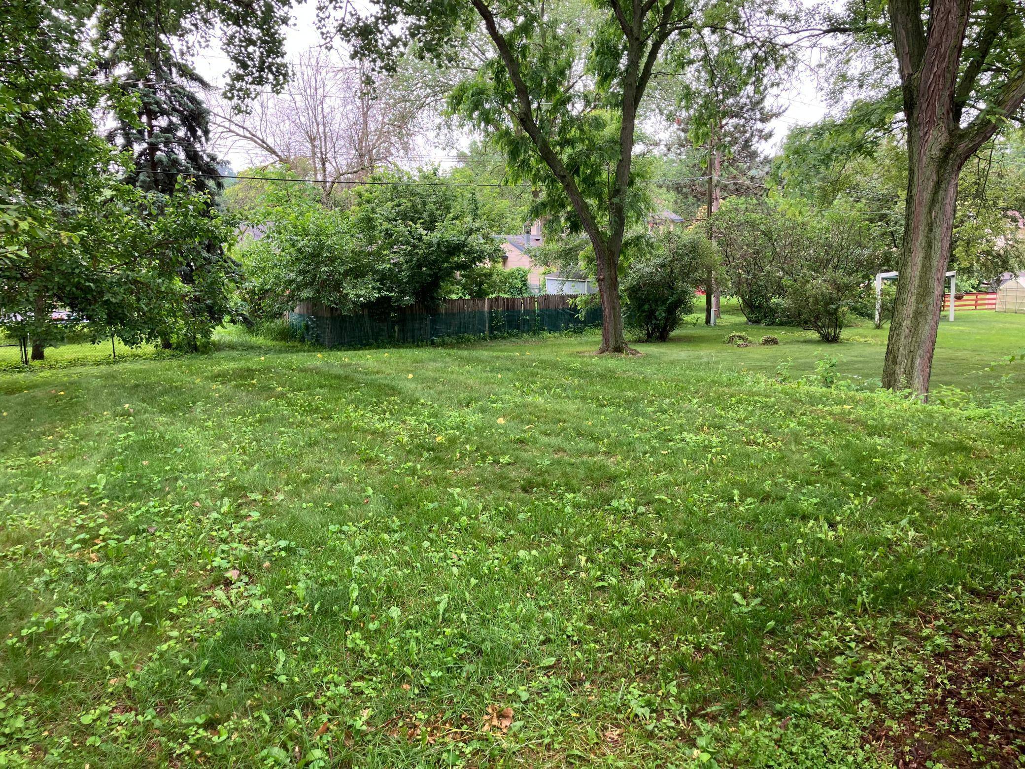 Red Wing, MN 55066,1927 Twin Bluff RD