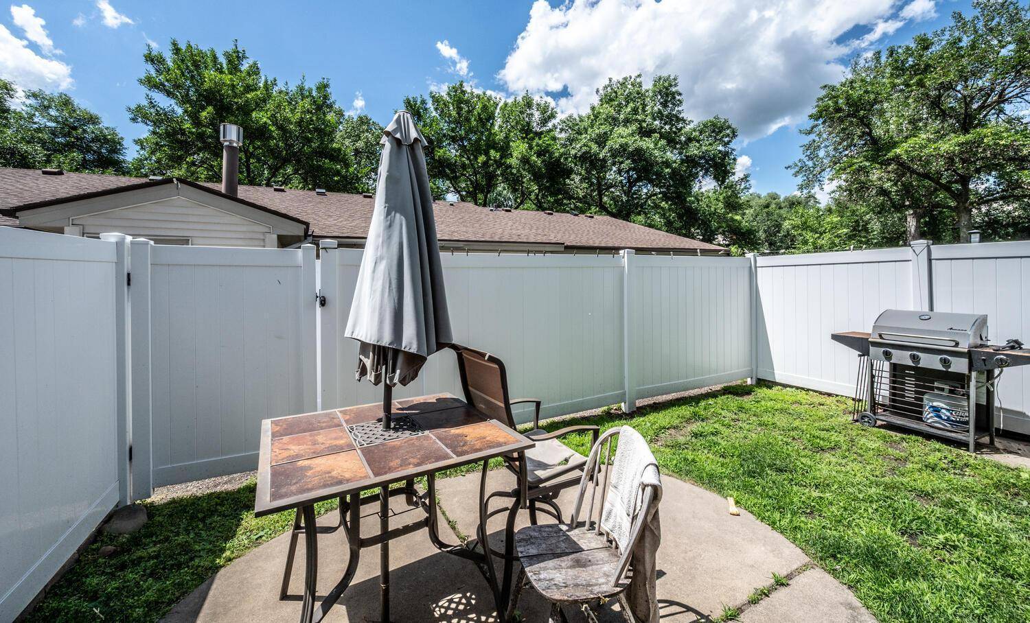 Saint Louis Park, MN 55416,2563 Alabama AVE S