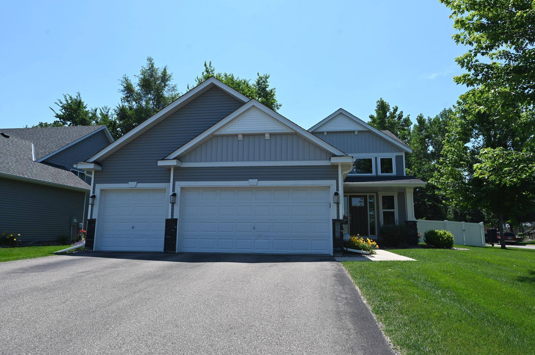 Shakopee, MN 55379,8504 Booth CT
