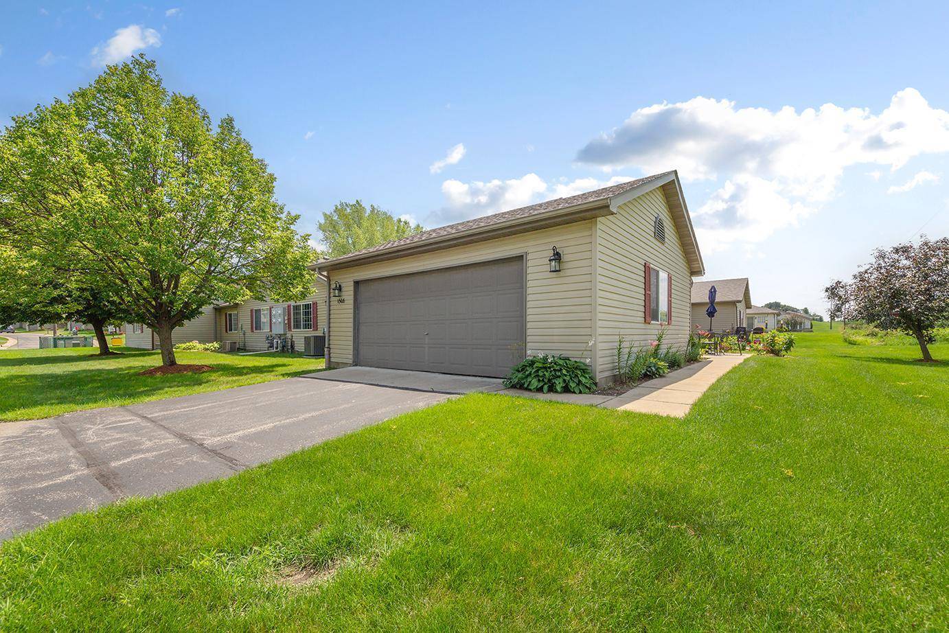 Faribault, MN 55021,1308 25th AVE NW #UN110