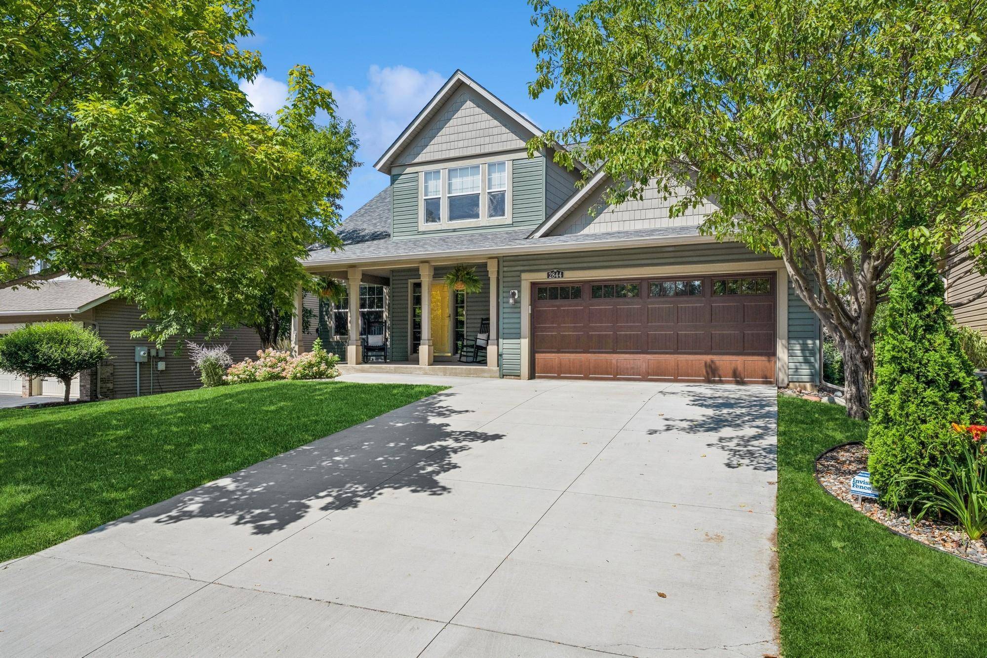Woodbury, MN 55129,2844 Rosemill CIR