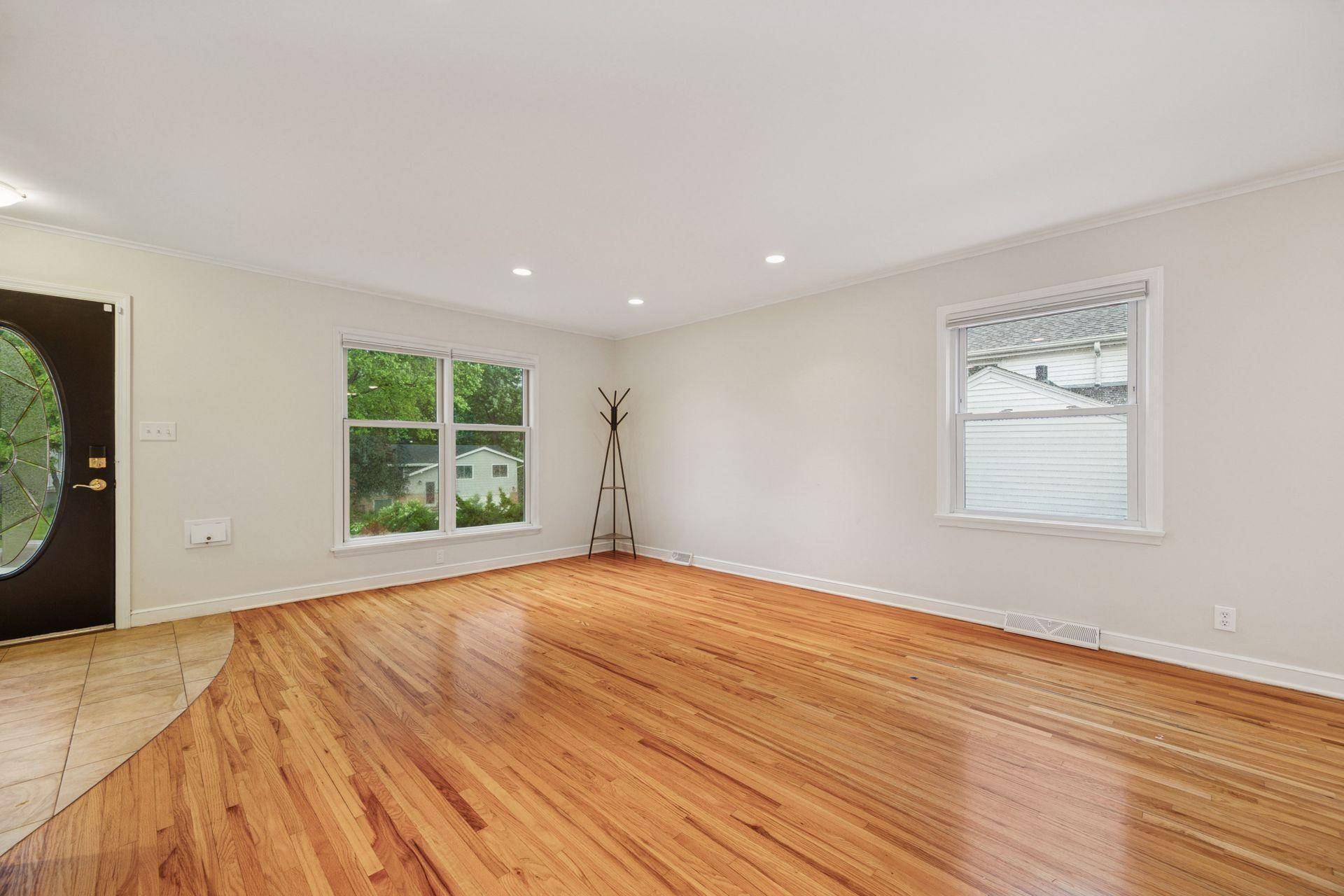 Edina, MN 55416,4016 Kipling AVE