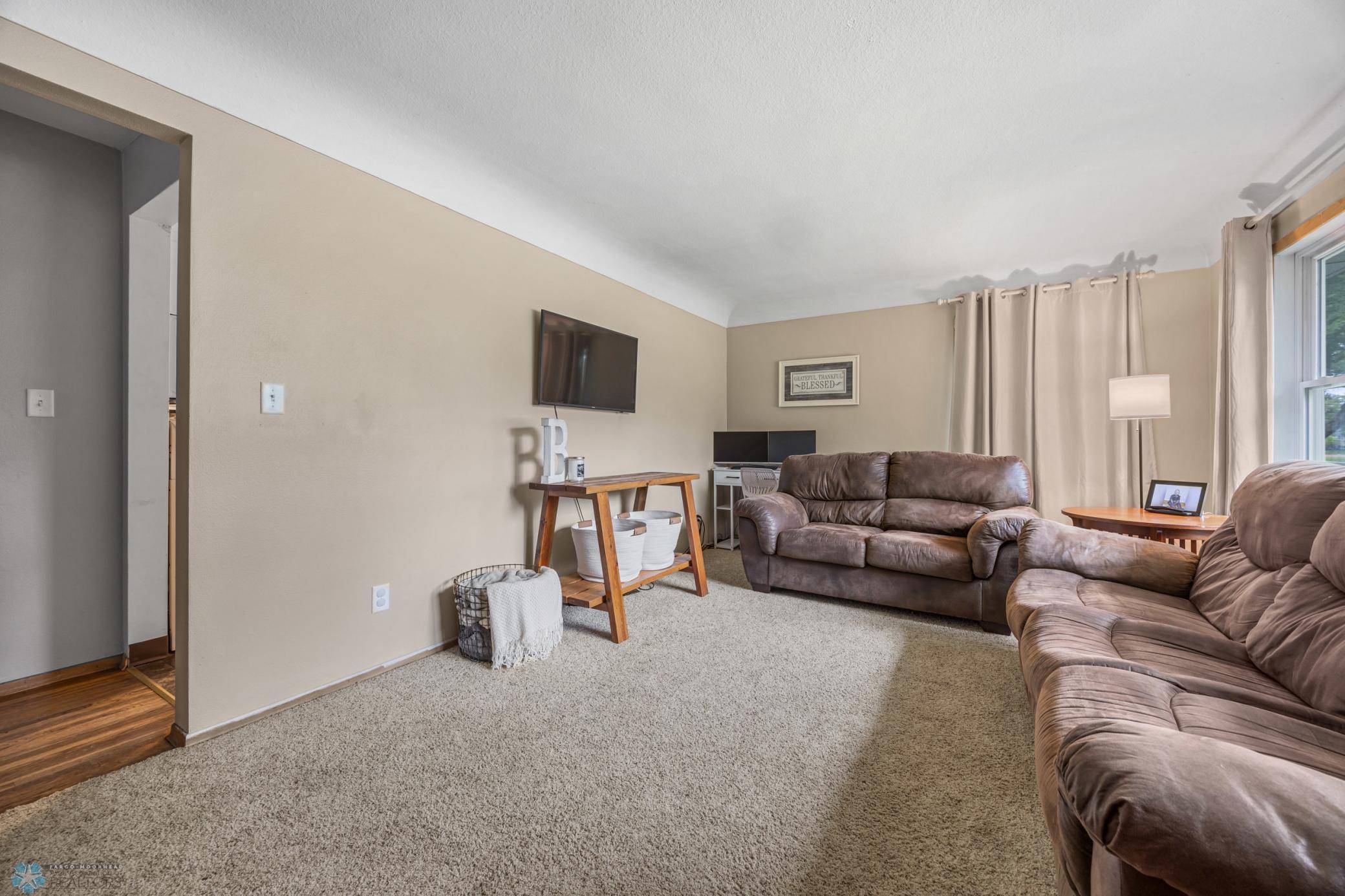 Fargo, ND 58102,2906 10th ST N