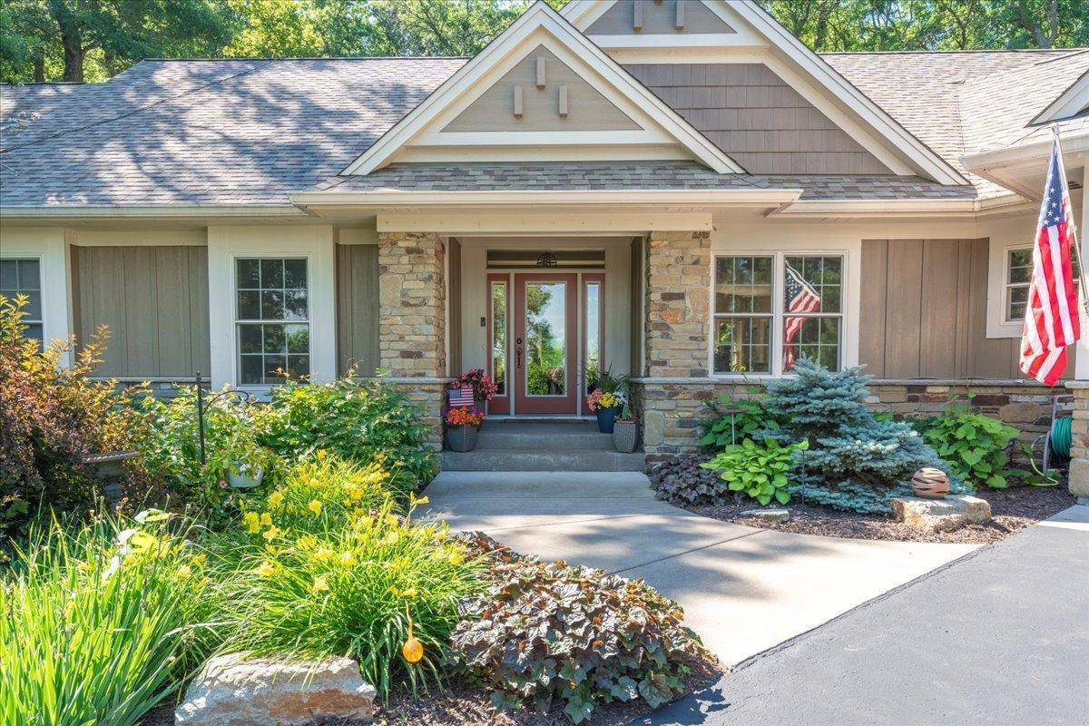 Troy Twp, WI 54016,483 Meadow Ridge LN