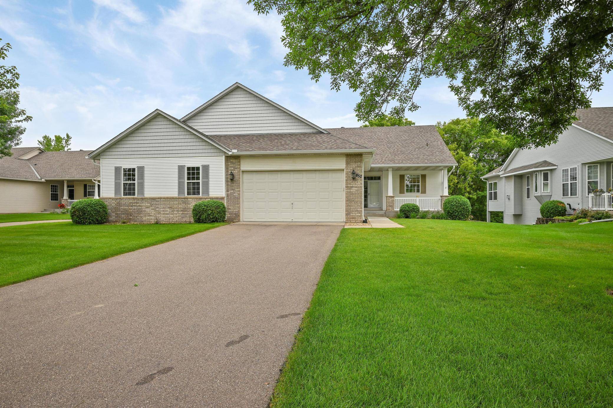 Woodbury, MN 55125,850 Woodduck DR