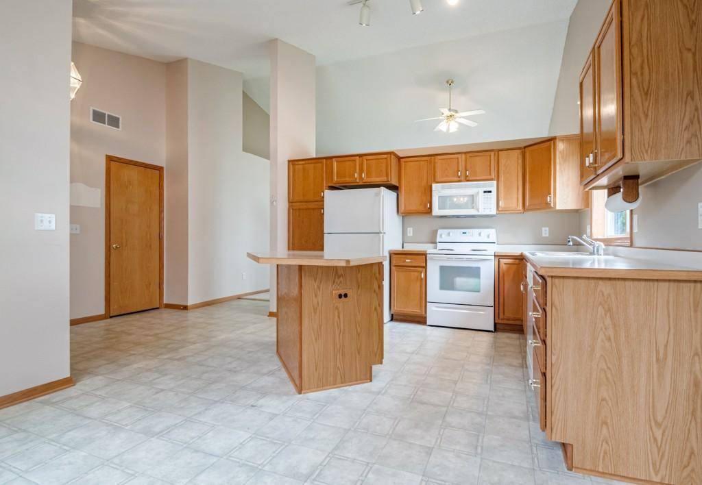 Coon Rapids, MN 55433,3736 122nd CIR NW