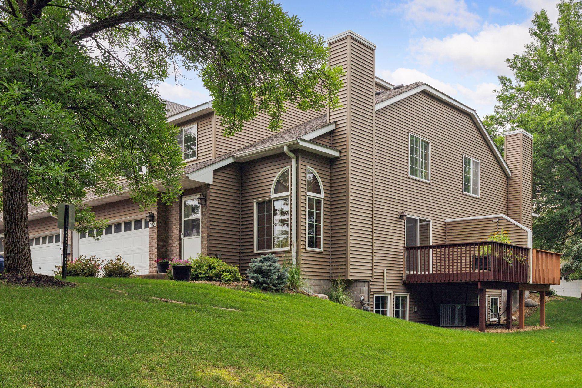 Vadnais Heights, MN 55127,100 Primrose CT